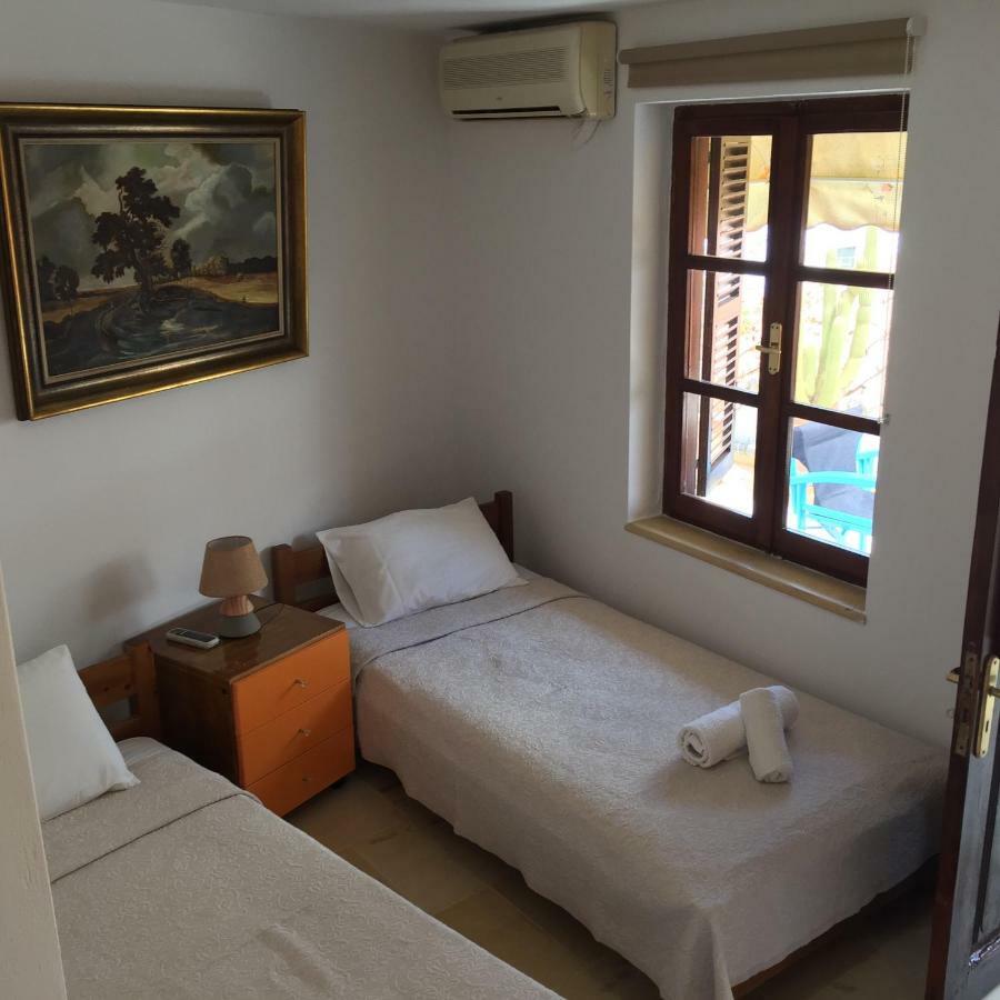 فيلا Rania'S House هيدرا المظهر الخارجي الصورة